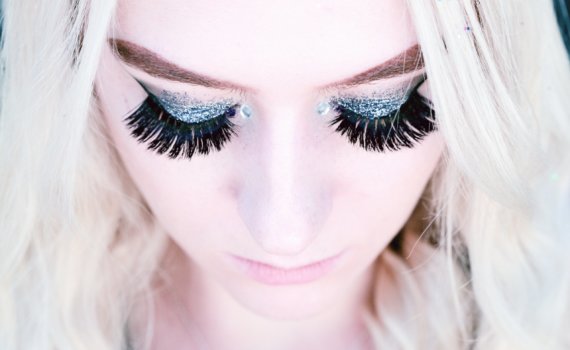 woman showing black eyelashes